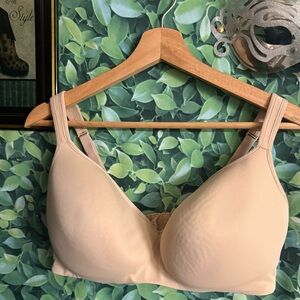 Two Cacique bras